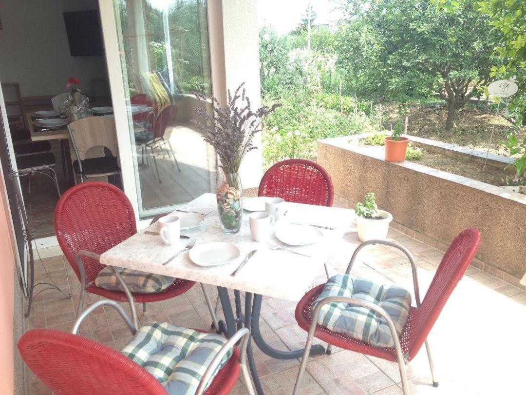 Apartment Dita Kastela Exterior photo