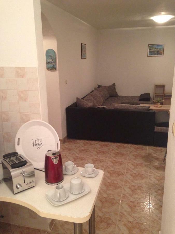 Apartment Dita Kastela Exterior photo